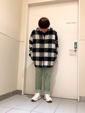 「WHITELAND BLACKBURN」｜「アイテム（その他アウター）」を使った、柏木　翔真さん（メンズ・165cm）の冬コーディネート