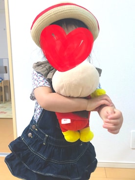 「アイテム（ジャンパースカート）」を使った、KONOKAさん（キッズ・90cm）の春コーディネート
