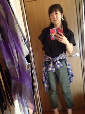 「カーキパンツ」｜ふみかさん（レディース・164cm）の秋コーディネート