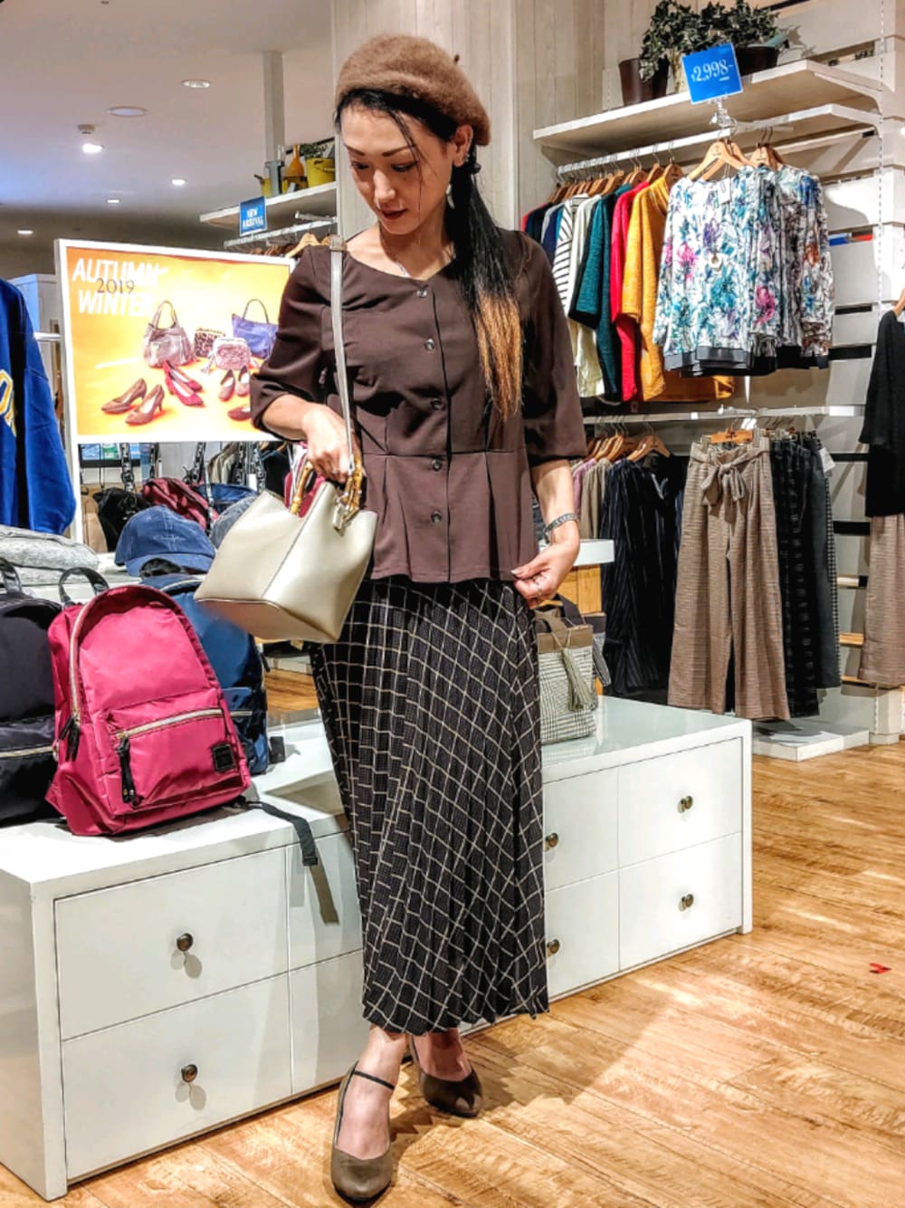 「シューラルー、ドレスキップ、秋のコーデ、大人女子、ブラウンコーデ、新作、パンプス、ベレー帽、ロングスカート、プチプラ」｜「DRESKIPのソフトポインテッドパンプス（パンプス、ベージュ系）」を使った、おるたんさん（レディース・162cm）の秋コーディネートの1枚目の写真