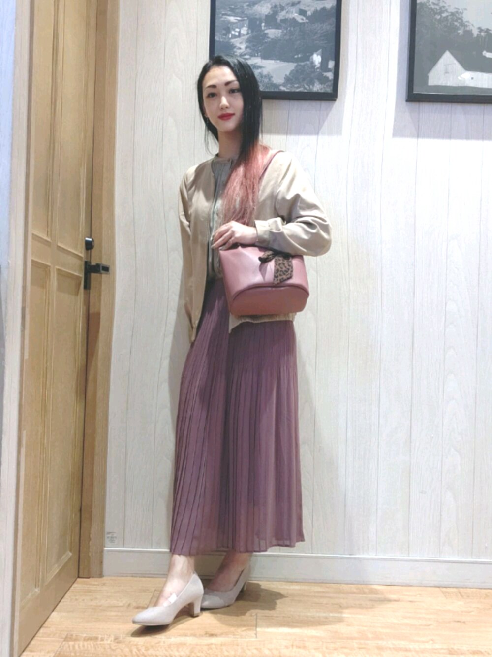 「シューラルー、ドレスキップ、秋コーデ、キレイめ、プチプラ、ロングスカート、スタッフセンバツ、パンプス、オトナ女子、ブルゾン」｜「DRESKIPの【撥水加工】スキップしたくなるパンプス～ドレスキップス～20AW（パンプス、ベージュ系）」を使った、おるたんさん（レディース・162cm）の秋コーディネートの1枚目の写真