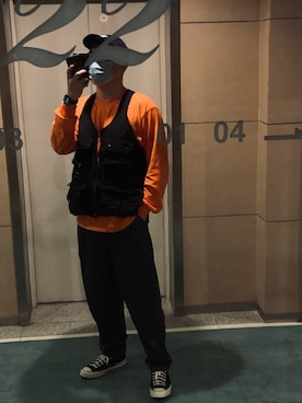「休闲」｜「アイテム（ブルゾン）」を使った、陈木辛賝さん（メンズ・183cm）の冬コーディネート