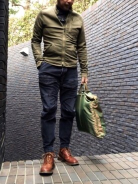 DENHAM（デンハム）のミリタリージャケットを使った人気ファッション 