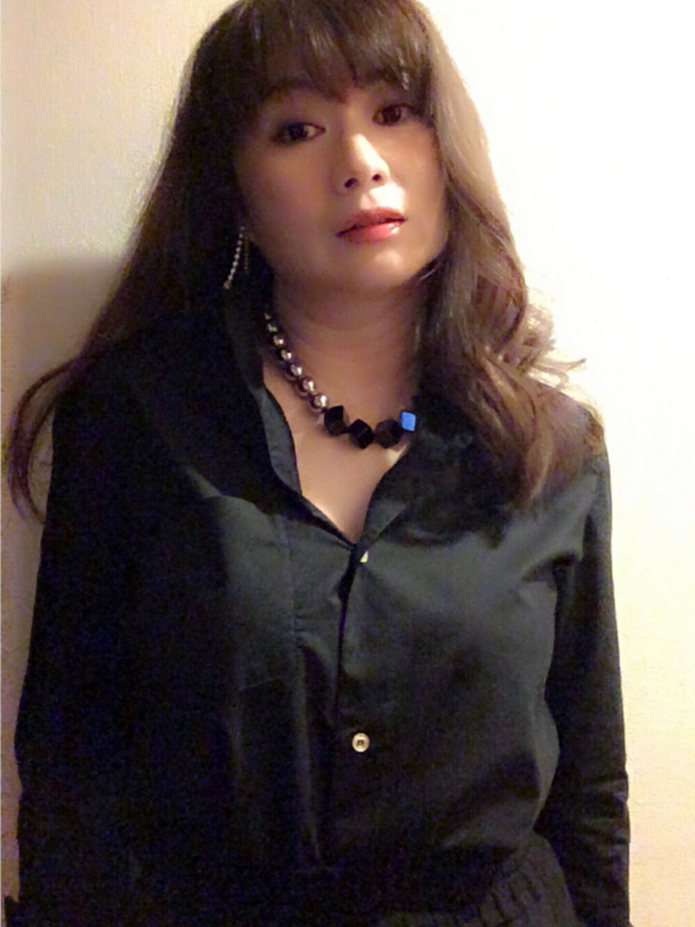 「アクセサリー、petite robe noire」｜「petite robe noireのEARRING（イヤリング、シルバー系）」を使った、ヨウコさん（レディース・161cm）の秋コーディネートの1枚目の写真