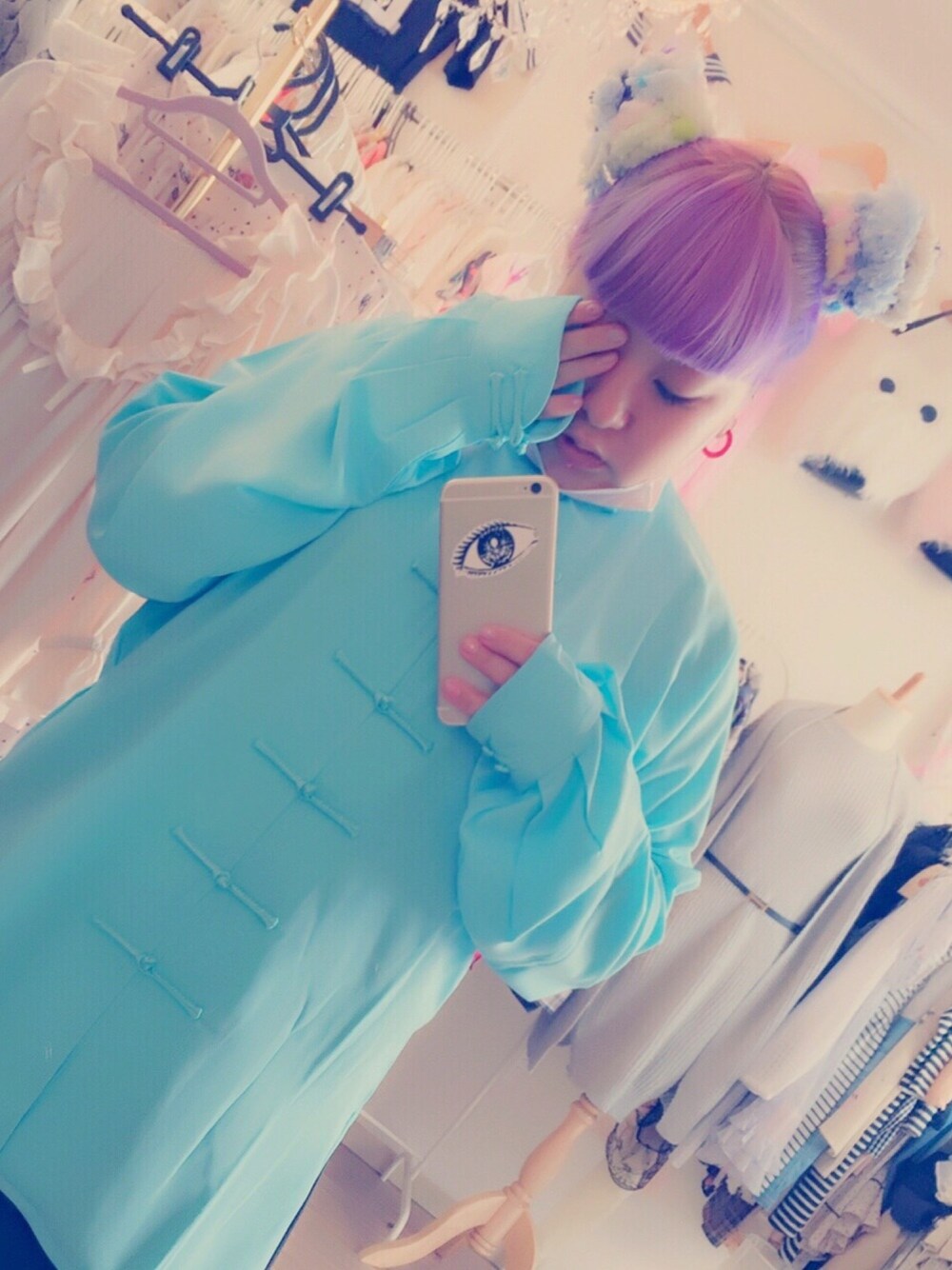 「チャイナ、チャイナシャツ」｜「dollyclockのアイテム（シャツ/ブラウス、ブルー系）」を使った、粥さん（レディース・150cm）の冬コーディネートの1枚目の写真
