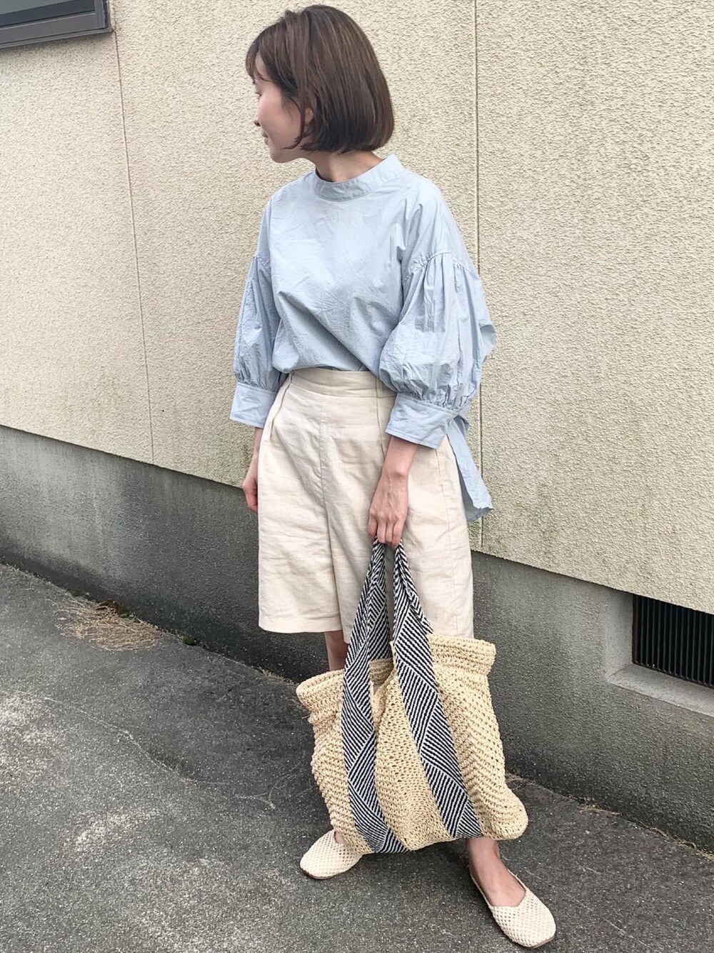 「シャツ好き集まれ、休日スタイル、低身長、ショートパンツ、ラクチンコーデ、シャツスタイル、メッシュサンダル、低身長コーデ」｜「JEANASISのアイテム（シャツ/ブラウス、ブルー系）」を使った、pirochanさん（レディース・146cm）の夏コーディネートの1枚目の写真