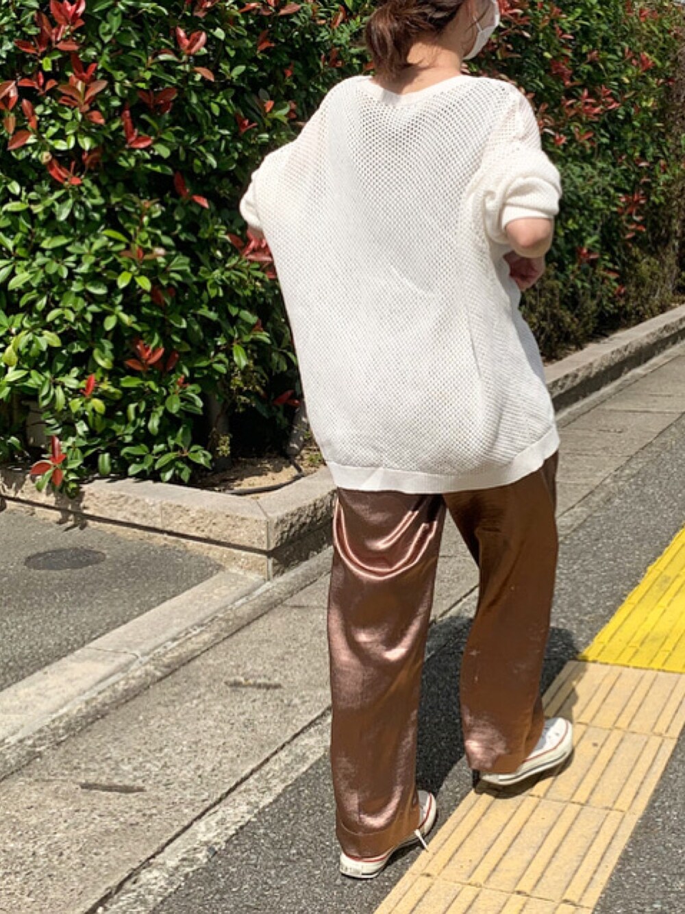 「秋のマイ旬スタイル、秋コーデ、低身長コーデ、休日スタイル、秋色、カラーパンツ、低身長、コンバース、ラクチンコーデ」｜「JEANASISの7Gメッシュニットプルオーバー/852584（ニット/セーター、ホワイト系）」を使った、pirochanさん（レディース・146cm）の秋コーディネートの1枚目の写真