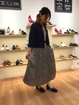 「ORiental TRaffic（オリエンタルトラフィック）のアイテム（パンプス、ブルー系）」を使った、テラスモール湘南さん（レディース・163cm）の冬コーディネート