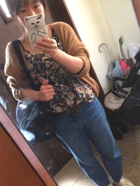 「PLAIN CLOTHING（プレーンクロージング）のアイテム（スニーカー）」を使った、UCOさん（レディース・160cm）の春コーディネート