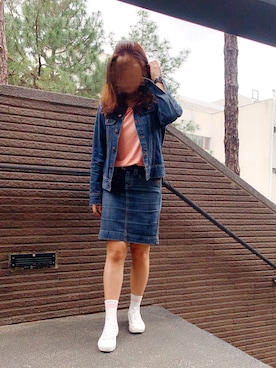 「学校」｜「アイテム（デニムジャケット）」を使った、 NiniLiuさん（レディース・158cm）の春コーディネート