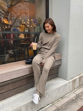 又来綾さんのコーディネート