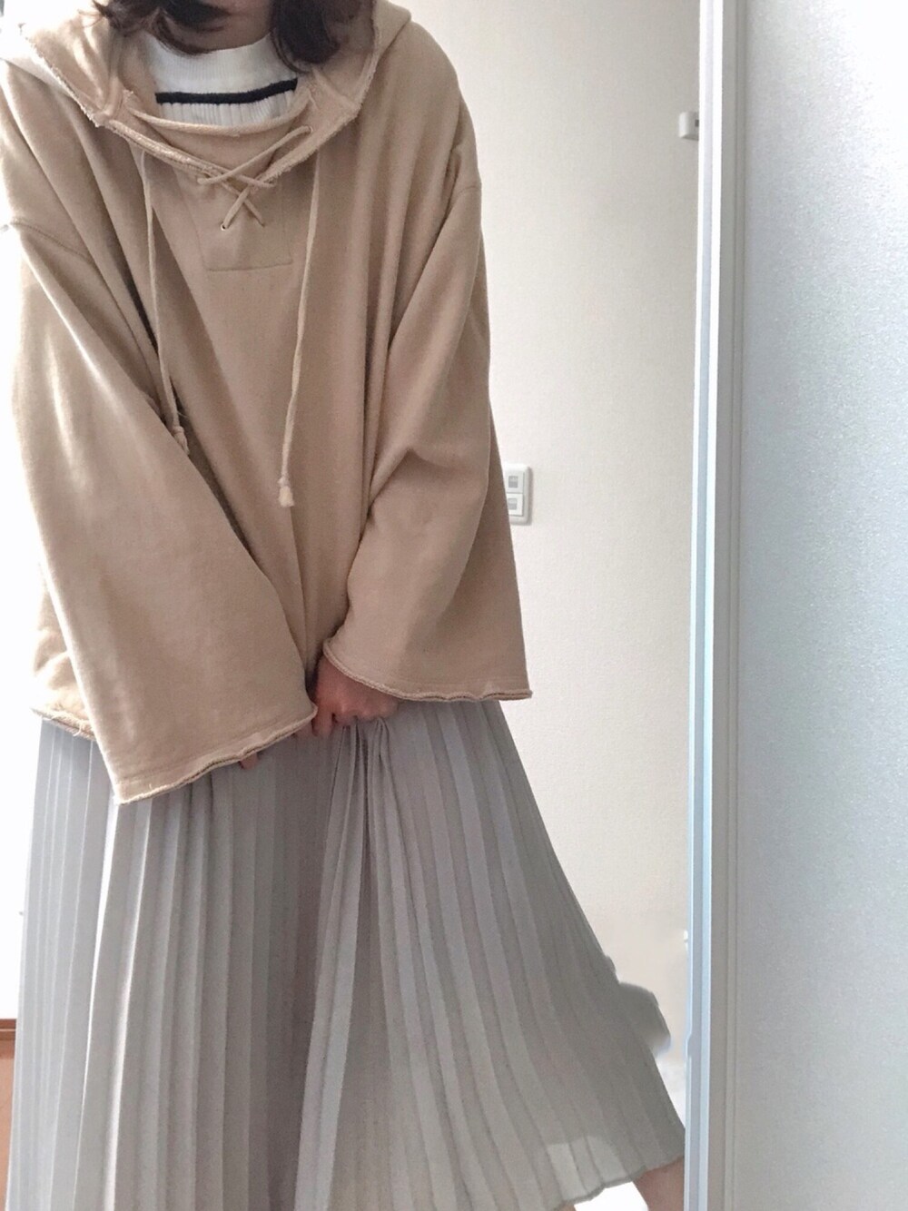 kastane 編み上げフーディースウェット Kastane（カスタネ）の「編み上げフーディースウェット（スウェット