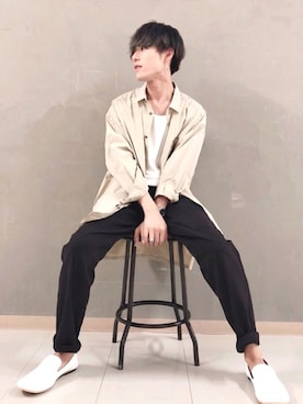 「ビッグシャツ」｜「アイテム（スリッポン）」を使った、syu-さん（メンズ・168cm）の秋コーディネート
