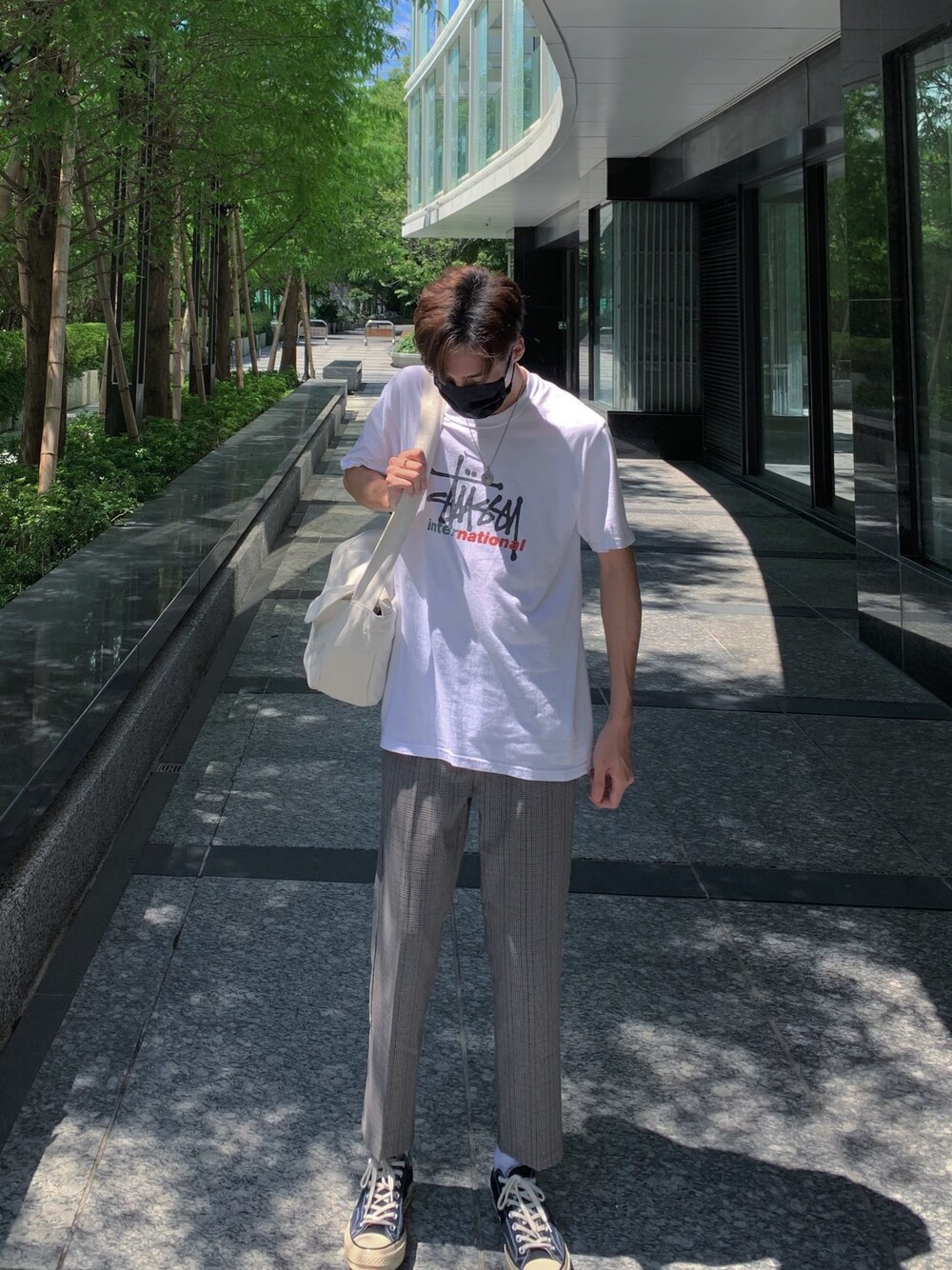 「summer、baby」｜「STUSSYのStussy International（Tシャツ/カットソー、ホワイト系）」を使った、jeremy さん（メンズ・176cm）の春コーディネートの1枚目の写真