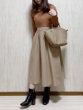 「UNIQLO（ユニクロ）のアイテム（スカート、ベージュ系）」を使った、pote☁️さん（レディース・147cm）の春コーディネート