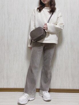 「GU（ジーユー）のアイテム（その他パンツ、ブラウン系）」を使った、pote☁️さん（レディース・147cm）の春コーディネート