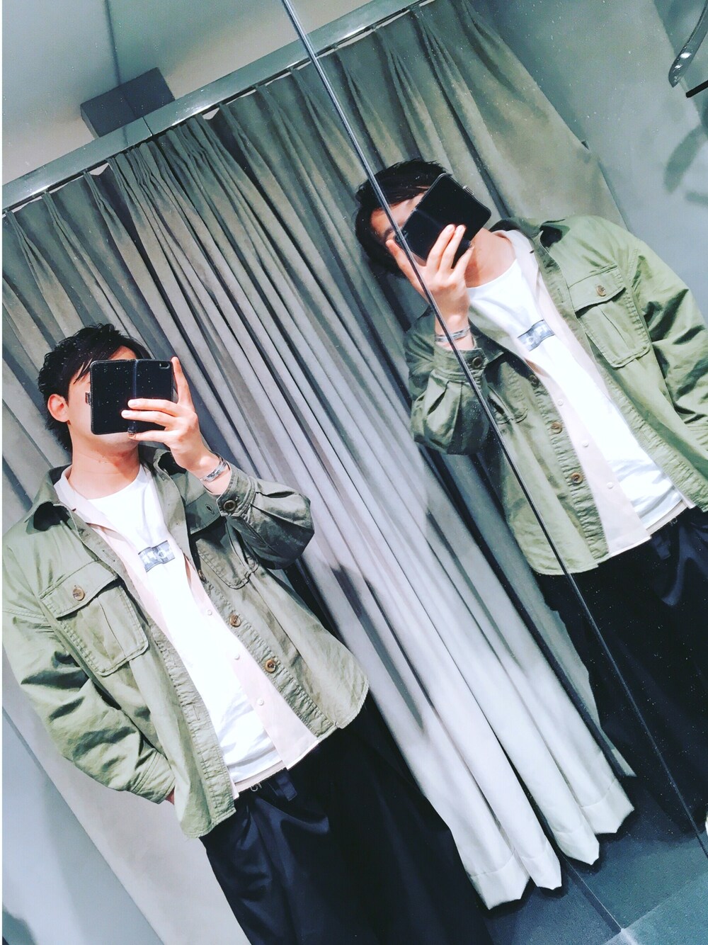 「オトナカジュアル、モノトーン、シンプルコーデ、レイヤードスタイル、ワイドパンツ、HARE、JEANASiS、GLOBAL WORK、きれいめカジュアル、ootd」｜「GLOBAL WORKのアイテム（Tシャツ/カットソー、ホワイト系）」を使った、HIRAKAWA さん（メンズ・178cm）の春コーディネートの1枚目の写真