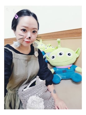 「Samansa Mos2（サマンサ モスモス）のオーバーレースエプロンワンピース（ワンピース）」を使った、蘇小涵さん（レディース・153cm）の夏コーディネート