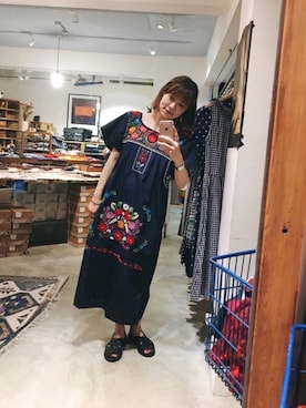 「CHAMULA（チャムラ）のアイテム」を使った、メロディさん（レディース・160cm）の夏コーディネート