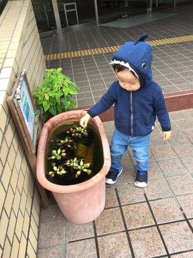 「ZARA KIDSのアイテム（パーカー、ブルー系）」を使った、︎masanpaさん（キッズ・90cm）の秋コーディネート