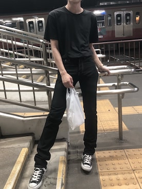 「HELMUT LANG（ヘルムートラング）のアイテム（デニムパンツ）」を使った、ukyoさん（メンズ・180cm）の夏コーディネート