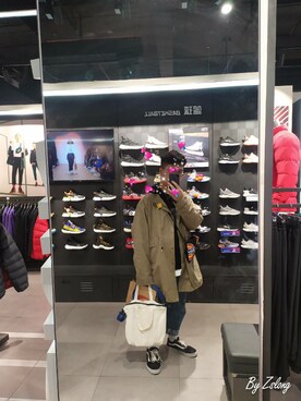 「Li-Ning（リーニン）のアイテム」を使った、士隆yaさん（メンズ・177cm）の秋コーディネート