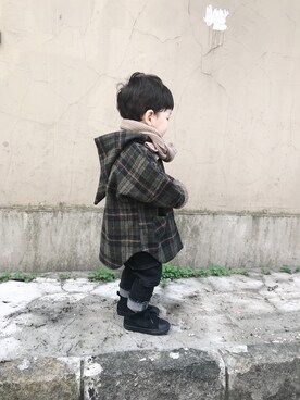 「アイテム（ダッフルコート、グリーン系）」を使った、咻咻さん（キッズ・90cm）の冬コーディネート