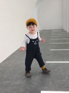 「TYAKASHAのアイテム（パンツ）」を使った、咻咻さん（キッズ・90cm）の春コーディネート