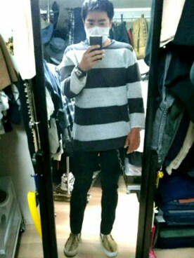 「アイテム（スリッポン、ゴールド系）」を使った、高さん（メンズ・176cm）の春コーディネート