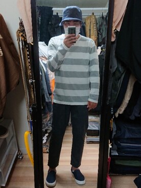 「アイテム（スリッポン、ブルー系）」を使った、高さん（メンズ・176cm）の秋コーディネート