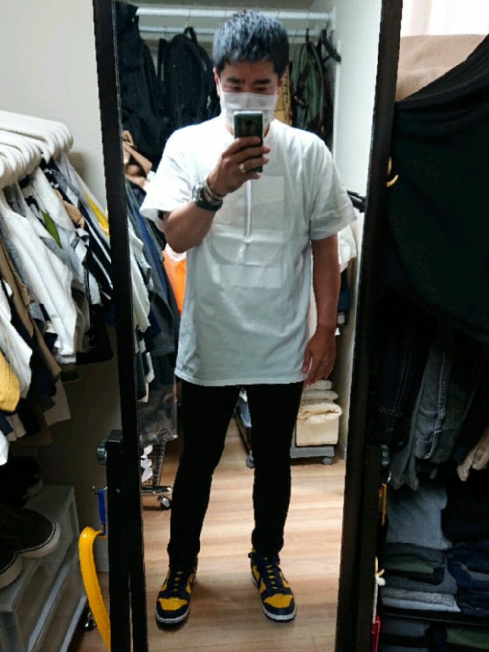 「NIKEのDUNK HI（スニーカー、イエロー系）」を使った、高さん（メンズ・176cm）の夏コーディネートの1枚目の写真