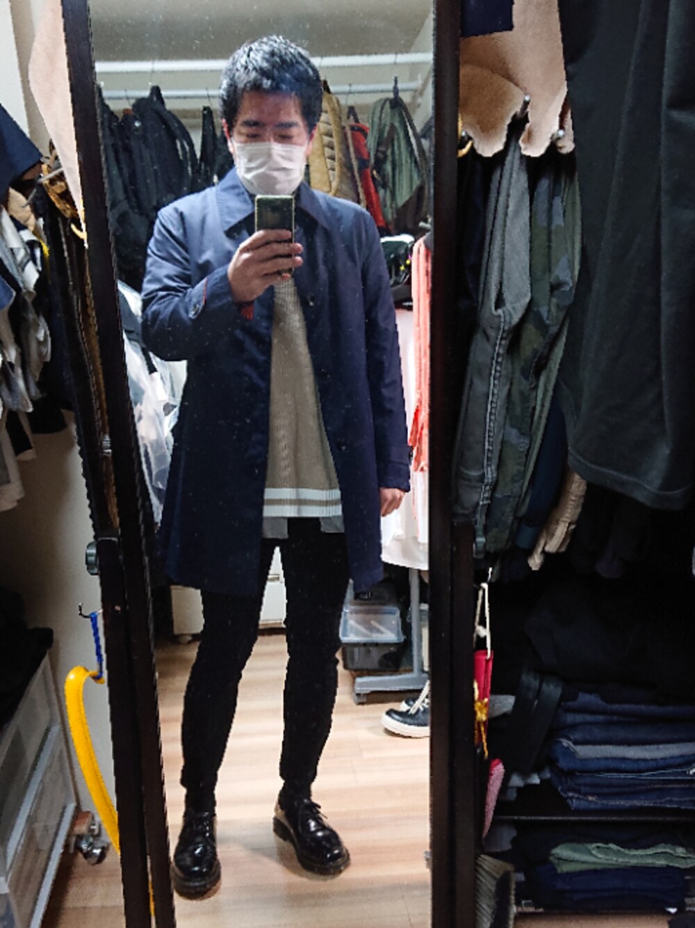 「Dr. MartensのDr.Martens/ドクターマーチン 3-EYE SHOE プレーントゥ 10085001/10085600（ドレスシューズ、ブラック系）」を使った、高さん（メンズ・176cm）の春コーディネートの1枚目の写真