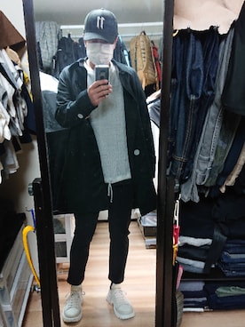 「UNDERCOVER（アンダーカバー）のアイテム（ステンカラーコート）」を使った、高さん（メンズ・176cm）の春コーディネート