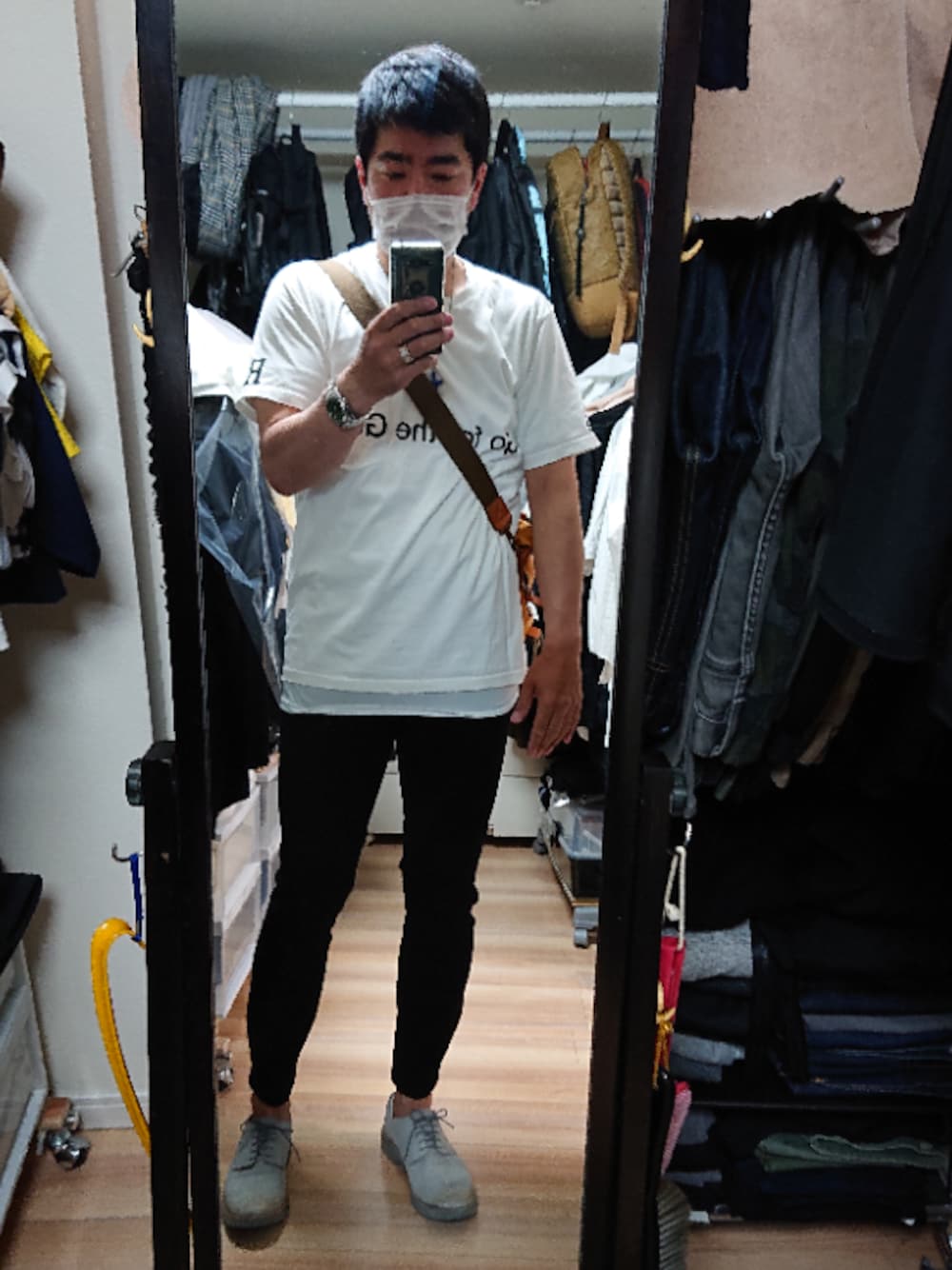 「TAKAHIROMIYASHITATheSoloIst.のアイテム（Tシャツ/カットソー、ホワイト系）」を使った、高さん（メンズ・176cm）の春コーディネートの1枚目の写真