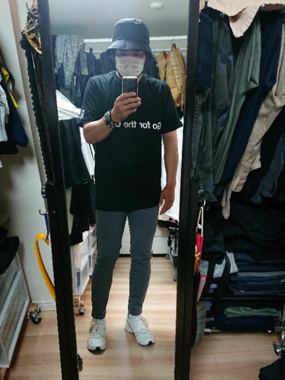 「foot the coacherのアイテム（スニーカー、ホワイト系）」を使った、高さん（メンズ・176cm）の夏コーディネートの1枚目の写真
