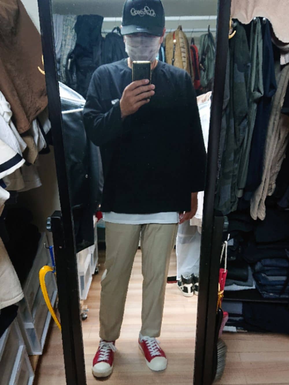 「FREAK'S STOREのGramicci×Dickies×FREAK'S STORE/グラミチ×ディッキーズ 別注T/C NN PANT/ニューナロー クライミングパンツ（チノパンツ、ベージュ系）」を使った、高さん（メンズ・176cm）の秋コーディネートの1枚目の写真