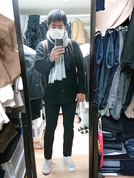 「アイテム（スリッポン、シルバー系）」を使った、高さん（メンズ・176cm）の冬コーディネート