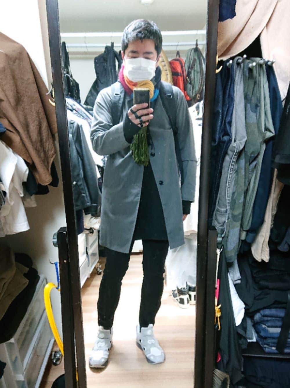 「CHORD NUMBER EIGHTのLONG CUTSEW（Tシャツ/カットソー、ブラック系）」を使った、高さん（メンズ・176cm）の冬コーディネートの1枚目の写真
