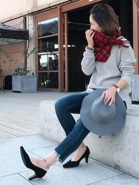 「Ungrid（アングリッド）のインディゴフレイドヘムストスリ（デニムパンツ）」を使った、arisuさん（レディース・165cm）の秋コーディネート