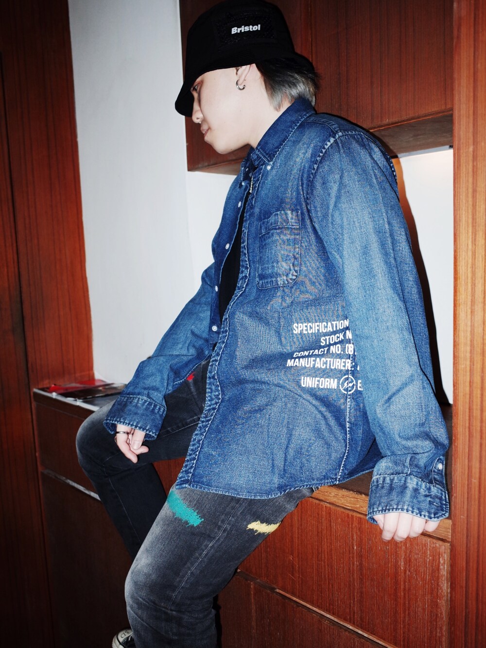 「ootd」｜「uniform experimentのアイテム（シャツ/ブラウス、ブルー系）」を使った、Kyle  Mokさん（メンズ・170cm）の夏コーディネートの1枚目の写真