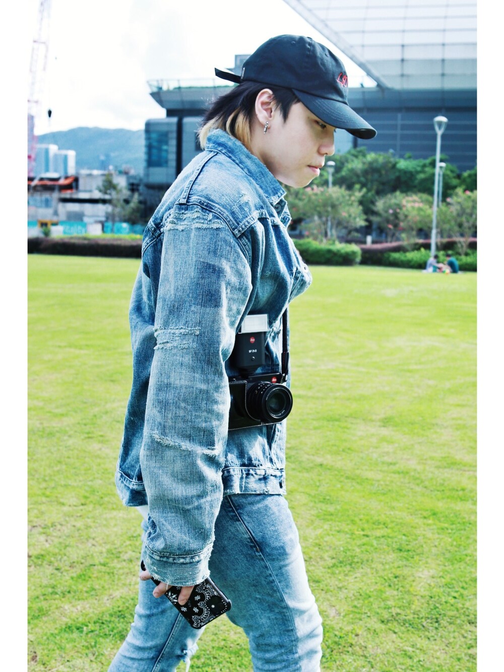 「ootd」｜「NEIGHBORHOODのアイテム（デニムジャケット、ブルー系）」を使った、Kyle  Mokさん（メンズ・170cm）の秋コーディネートの1枚目の写真