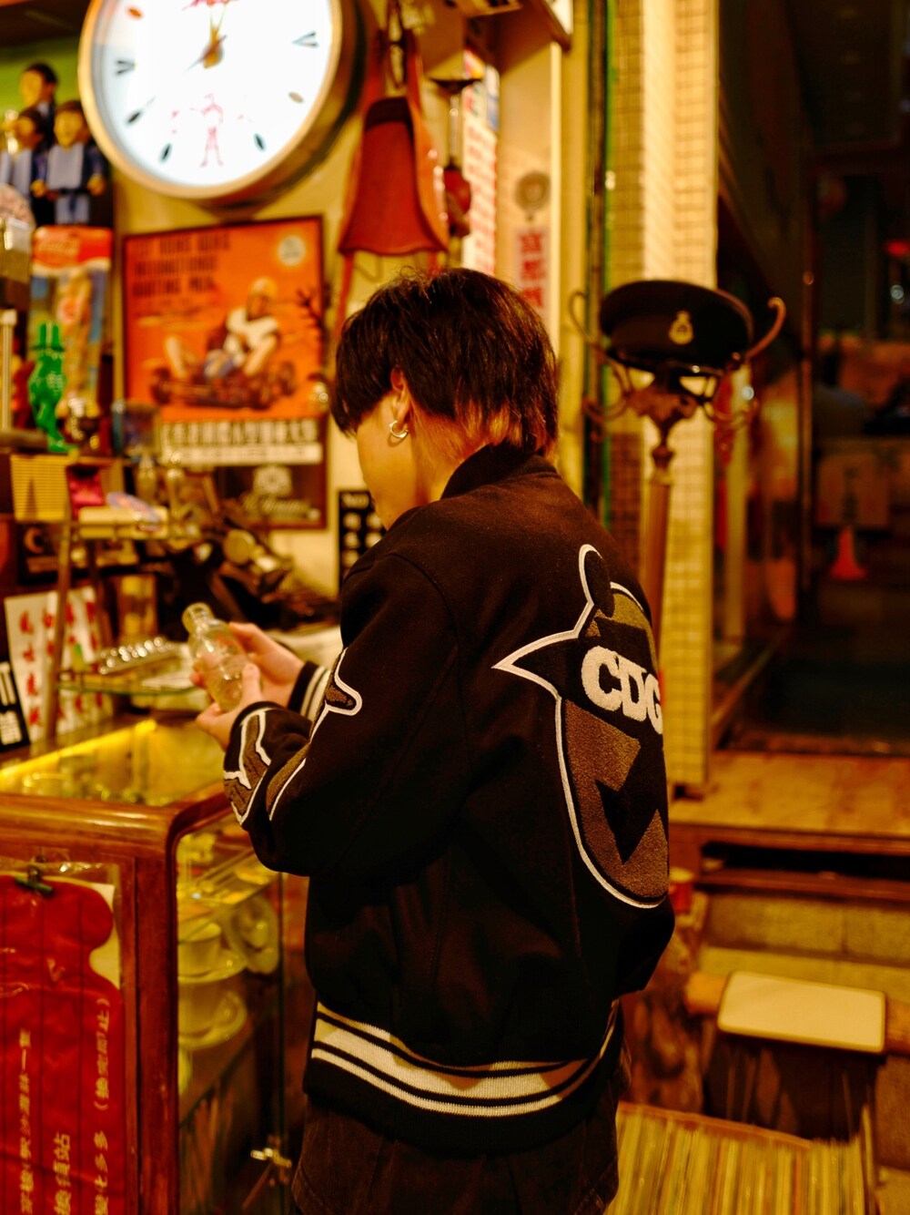 「ootd」｜「CDGのアイテム（その他アウター、ブラック系）」を使った、Kyle  Mokさん（メンズ・170cm）の秋コーディネートの1枚目の写真