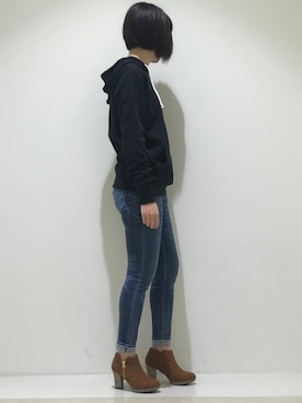 「アイテム（ブーティ、イエロー系）」を使った、ORTR 神戸 マルイ店さん（レディース・163cm）の秋コーディネート