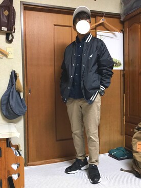「アンクルパンツ」｜「アイテム（スタジャン）」を使った、り ょ うさん（メンズ・165cm）の春コーディネート