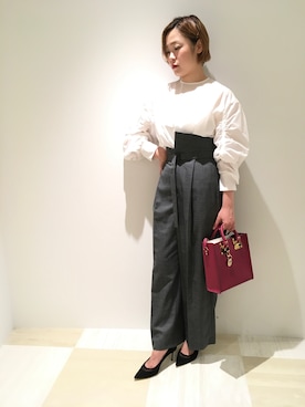 「ENFOLD（エンフォルド）のアイテム（パンツ）」を使った、MIDWEST FUJIIさん（レディース・160cm）の夏コーディネート