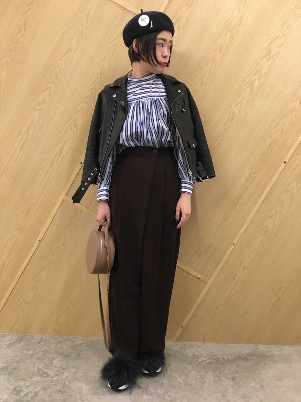 ENFOLDのシャツ/ブラウス（ブルー系）を使った人気ファッション