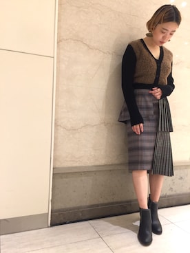 「アイテム（アクセサリー、グリーン系）」を使った、MIDWEST FUJIIさん（レディース・160cm）の秋コーディネート