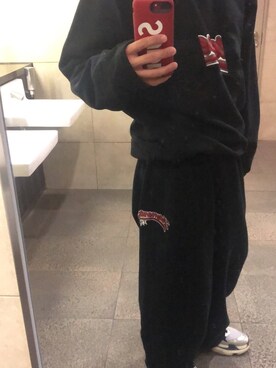 「アイテム（アクセサリー、レッド系）」を使った、Ninagawaさん（メンズ・180cm）の冬コーディネート