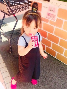 「AZUL（アズール）のアイテム（オールインワン・サロペット）」を使った、こと♡ちゃんさん（キッズ・90cm）の春コーディネート