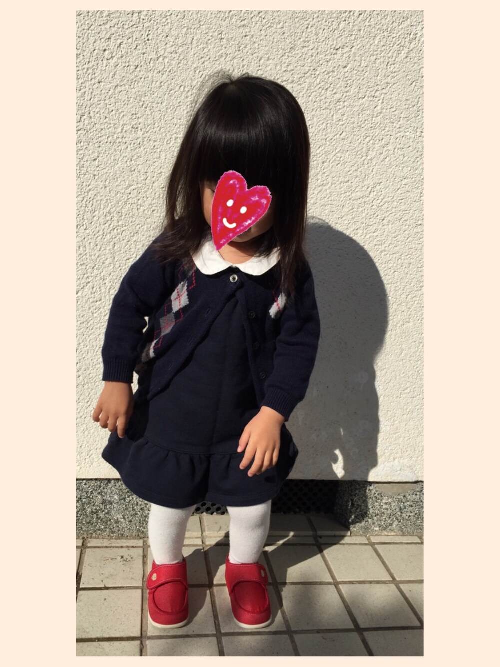 「キッズコーデ」｜「GAPのアイテム（ロンパース、ホワイト系）」を使った、satohiさん（キッズ・80cm）の冬コーディネートの1枚目の写真